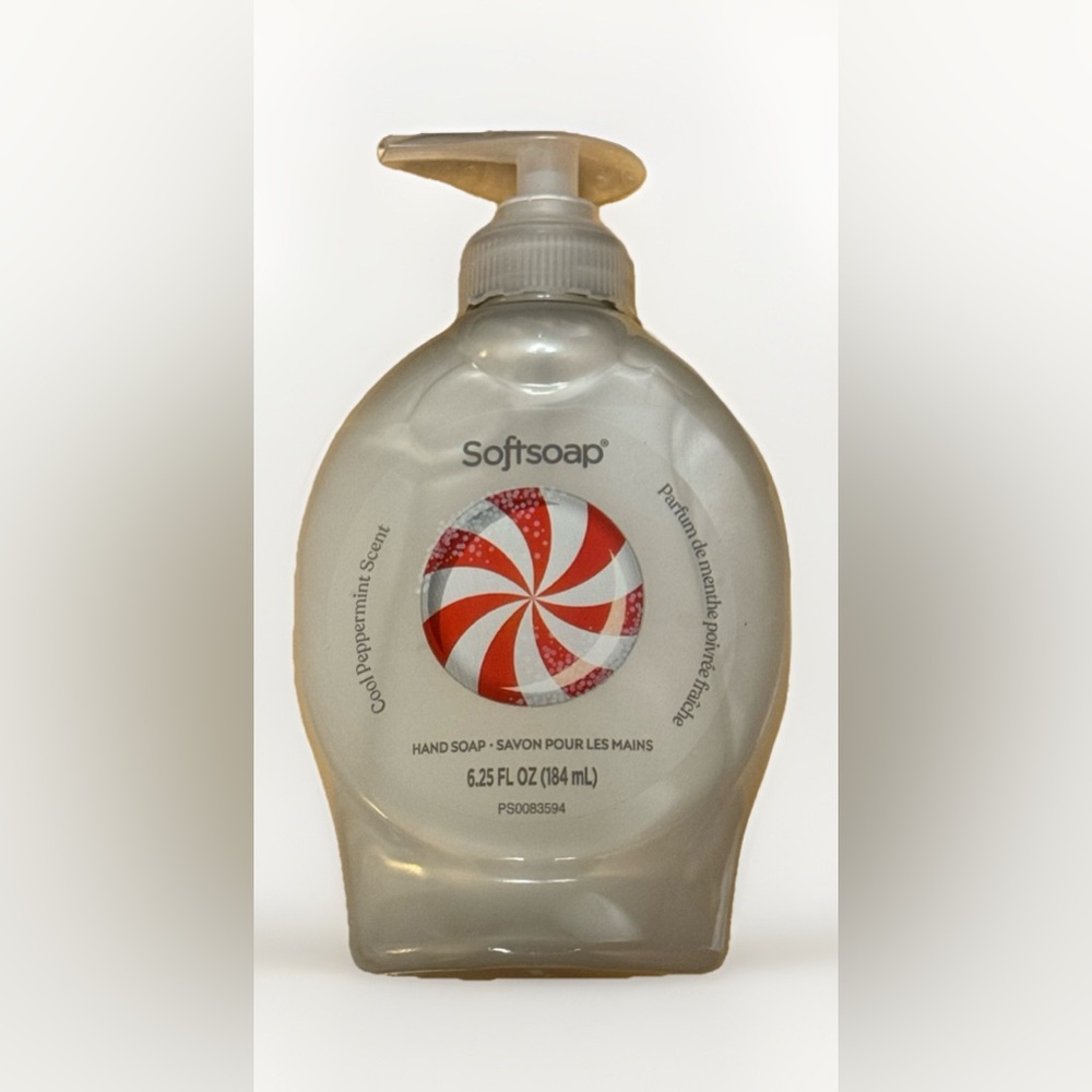 NEW VIRAL Softsoap Limited Holiday Edition Cool Peppermint Hand Soap